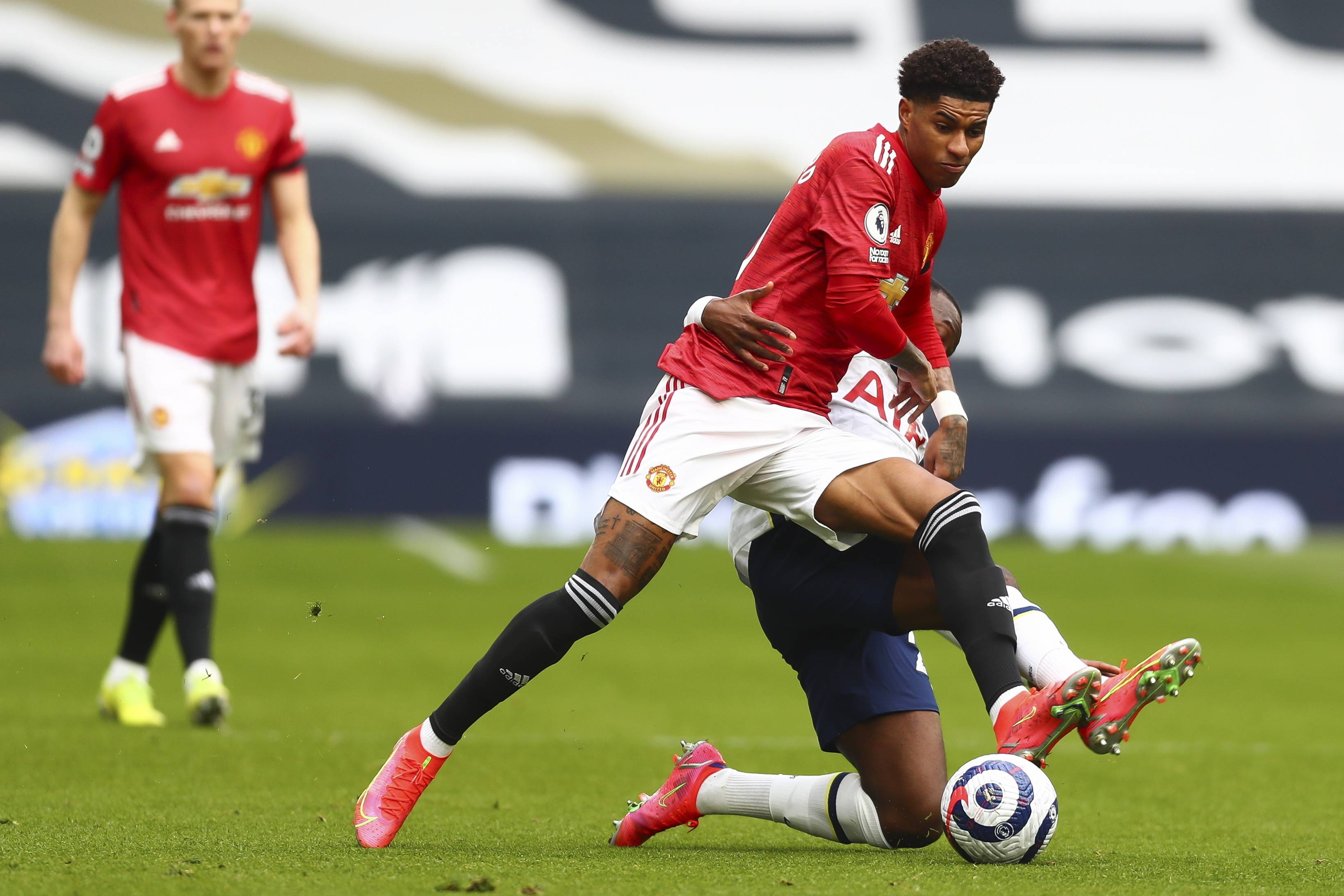 一项经济上 一项经济上